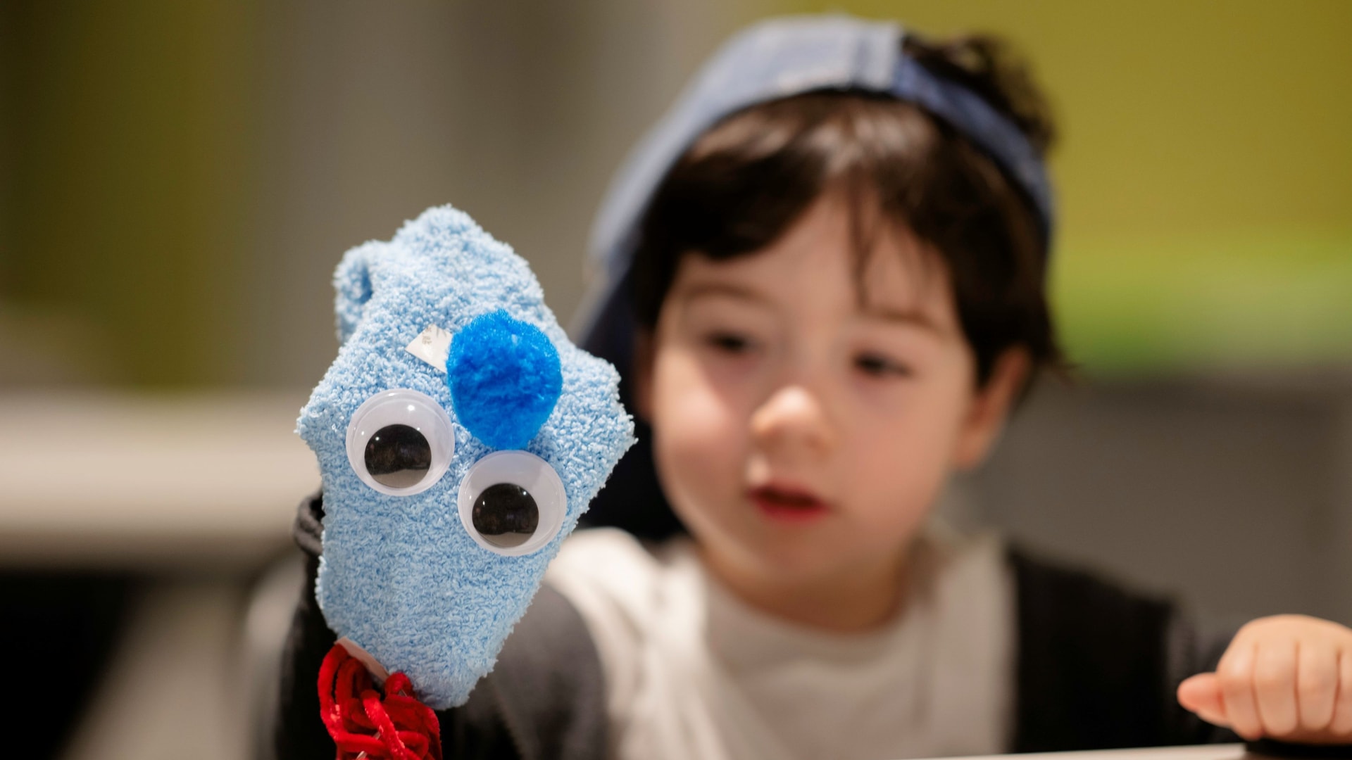 Drop-in Workshop for Families: Pride and Puppetry